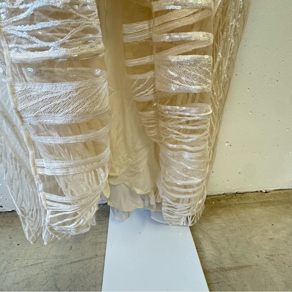 NWT Elie Saab Women's Sequined Tulle One-shoulder Gown In White Ivory FR 38 US 6 - Picture 10 of 14